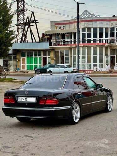 Mercedes E 240 2001, 259,000 km - 2.4 l - Masallı
