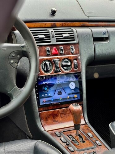 Mercedes E 240 2001, 259,000 km - 2.4 l - Masallı