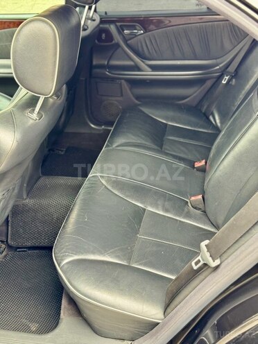 Mercedes E 240 2001, 259,000 km - 2.4 l - Masallı