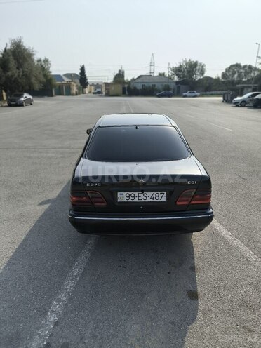 Mercedes E 270 2000, 485,540 km - 2.7 l - Bakı