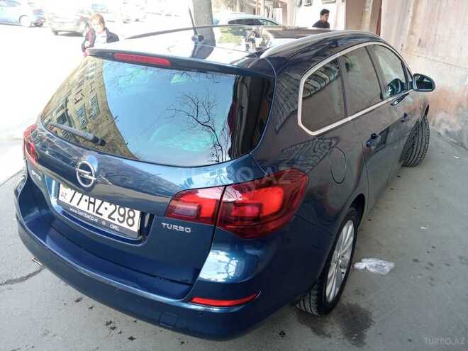 Opel Astra 2011, 300,000 km - 1.4 l - Bakı