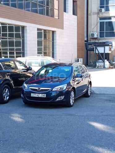 Opel Astra 2011, 300,000 km - 1.4 l - Bakı