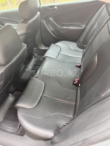 Volkswagen Passat 2006, 327,067 km - 2.0 л - İsmayıllı