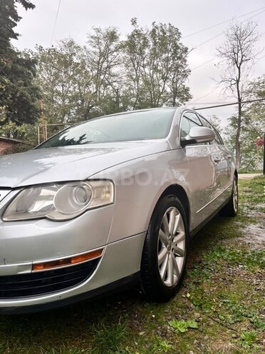 Volkswagen Passat 2006, 327,067 km - 2.0 л - İsmayıllı