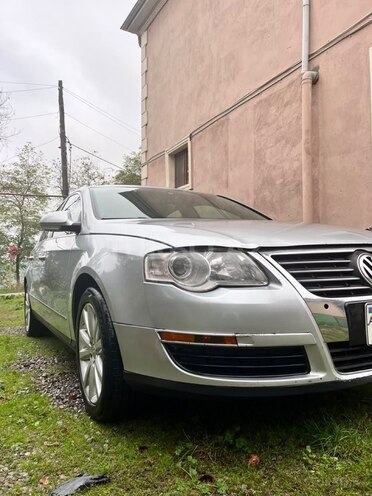 Volkswagen Passat 2006, 327,067 km - 2.0 л - İsmayıllı