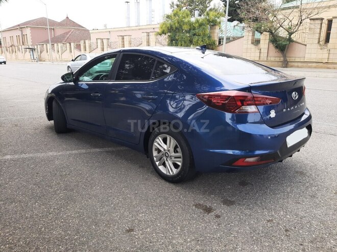 Hyundai Elantra 2019, 134,400 km - 2.0 l - Bakı