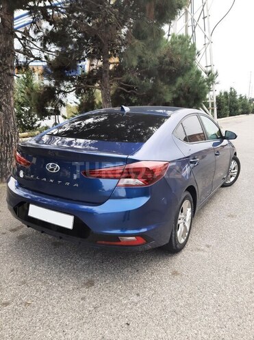 Hyundai Elantra 2019, 134,400 km - 2.0 l - Bakı