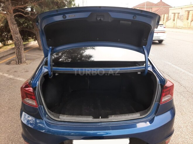 Hyundai Elantra 2019, 134,400 km - 2.0 l - Bakı