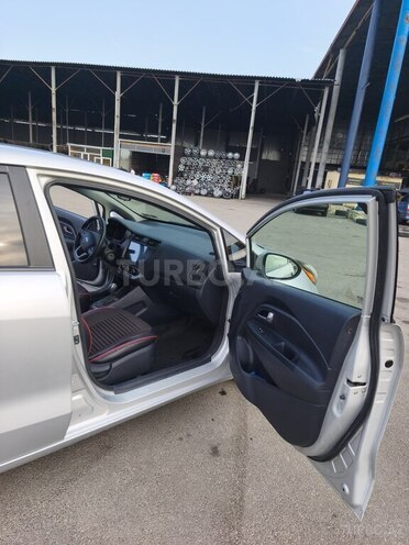 Kia Rio 2015, 181,000 km - 1.6 л - Bakı
