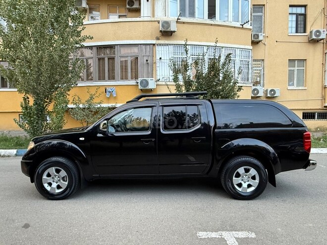 Nissan Navara 2013, 188,500 km - 2.5 л - Bakı