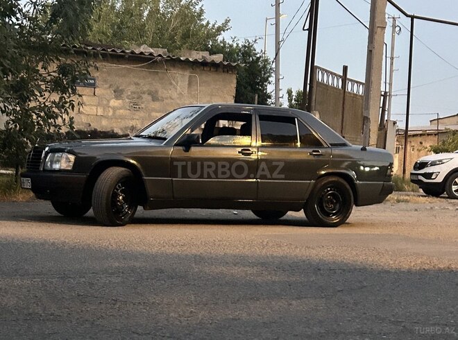 Mercedes 190 1993, 400,000 km - 2.0 l - Sumqayıt