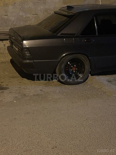 Mercedes 190 1993, 400,000 km - 2.0 l - Sumqayıt