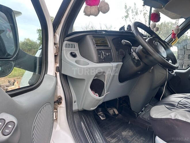 Ford Transit 2006, 530,550 km - 2.4 l - Astara