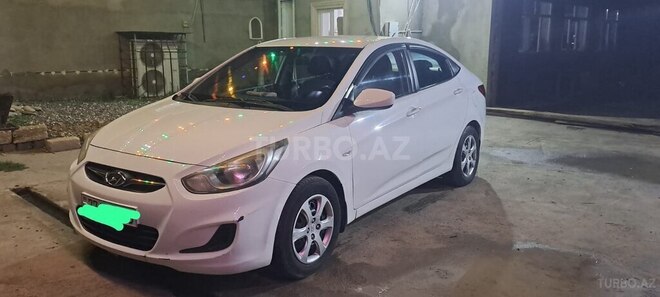 Hyundai Accent 2013, 210,000 km - 1.4 l - Bakı