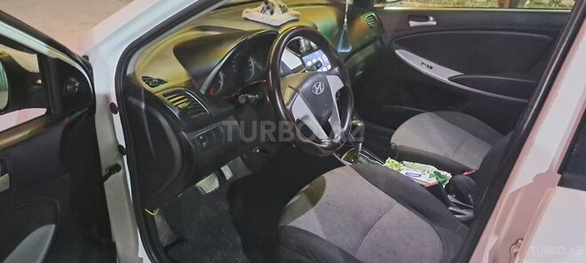 Hyundai Accent 2013, 210,000 km - 1.4 l - Bakı