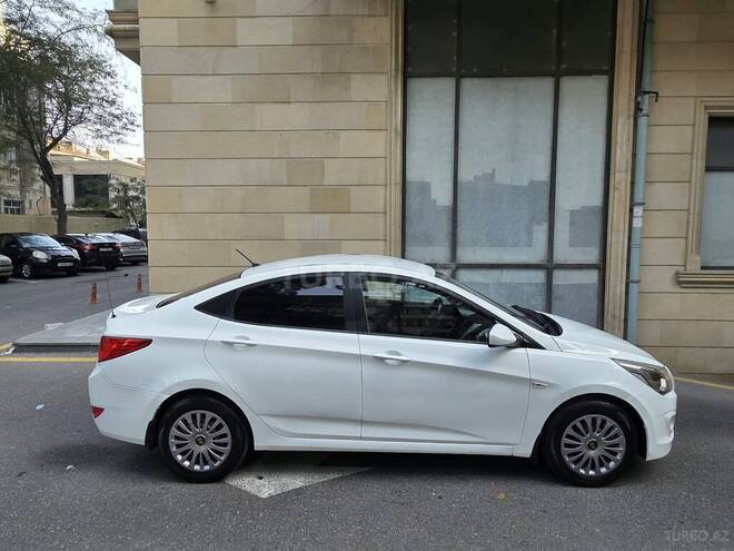 Hyundai Accent 2016, 254,000 km - 1.4 l - Bakı