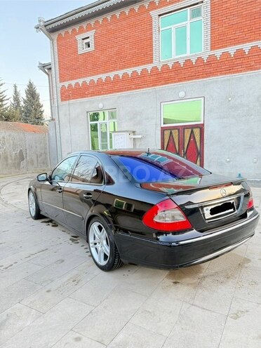 Mercedes E 270 2002, 300,000 km - 2.7 л - Masallı