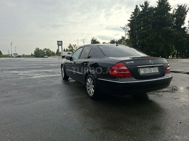 Mercedes E 270 2003, 353,000 km - 2.7 л - Qax