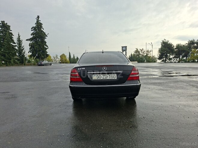 Mercedes E 270 2003, 353,000 km - 2.7 л - Qax
