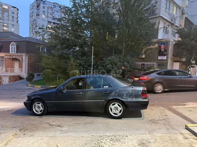 Mercedes C 280 1998, 320,000 km - 2.8 л - Bakı