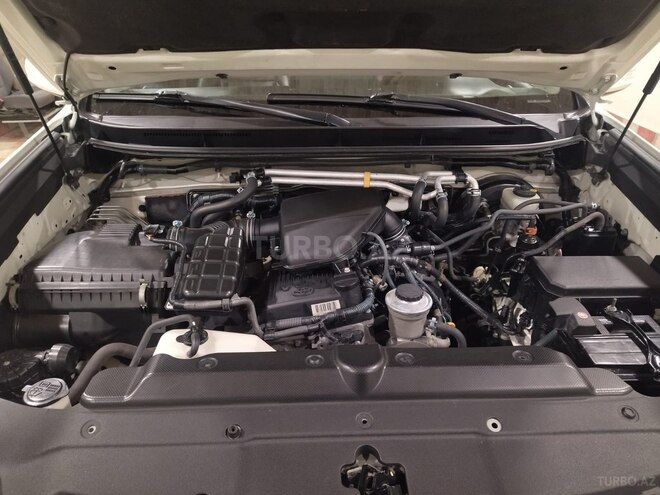 Toyota Land Cruiser Prado 2010, 195,000 km - 2.7 л - Yardımlı
