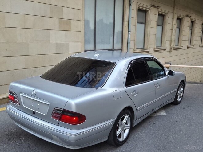 Mercedes E 270 2000, 450,000 km - 2.7 л - Bakı