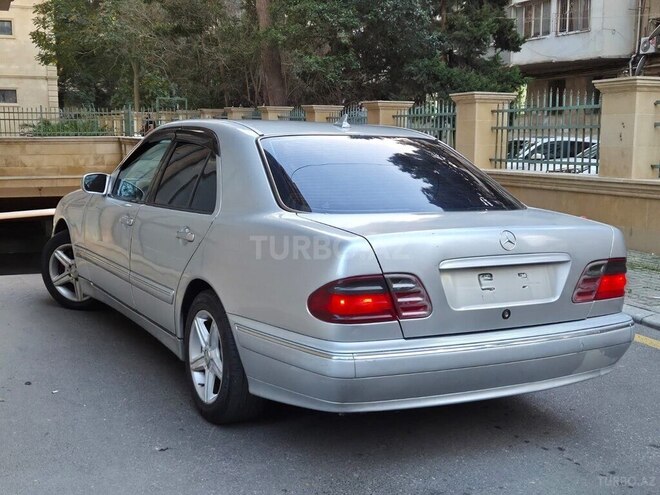 Mercedes E 270 2000, 450,000 km - 2.7 л - Bakı