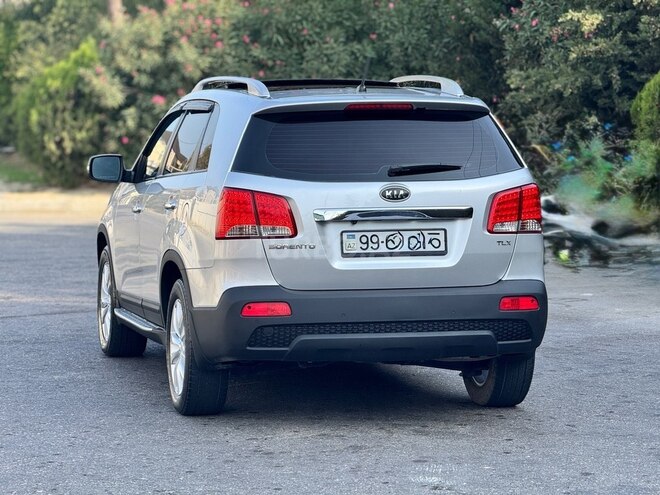 Kia Sorento 2010, 242,000 km - 2.0 l - Bakı