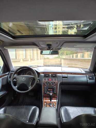 Mercedes E 240 2000, 350,000 km - 2.4 l - Bakı