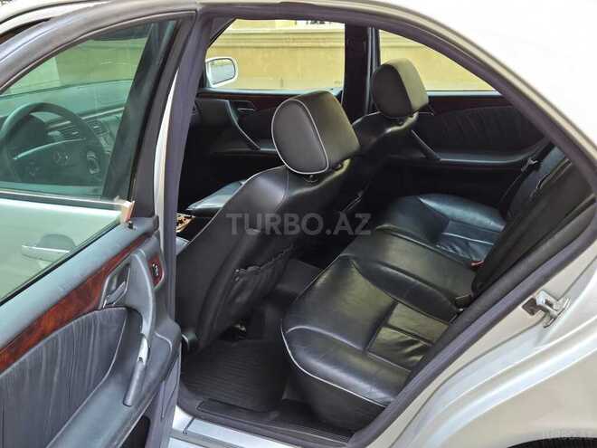 Mercedes E 240 2000, 350,000 km - 2.4 l - Bakı