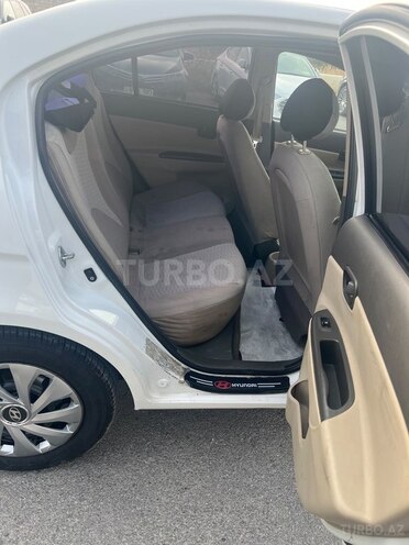 Hyundai Accent 2009, 228,000 km - 1.4 l - Bakı