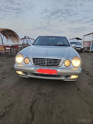 Mercedes E 240 2000, 422,000 km - 2.4 l - Xaçmaz