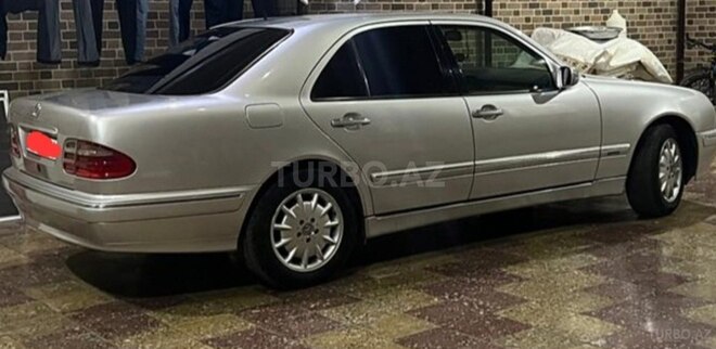 Mercedes E 240 2000, 422,000 km - 2.4 l - Xaçmaz