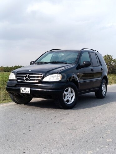Mercedes ML 320 2000, 332,000 km - 3.2 l - Sumqayıt