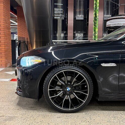 BMW 528 2015, 233,000 km - 2.0 л - Bakı