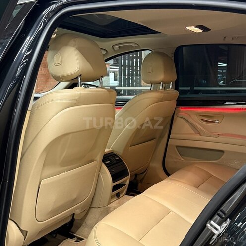 BMW 528 2015, 233,000 km - 2.0 л - Bakı
