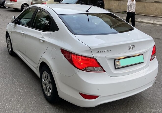 Hyundai Accent 2017, 180,888 km - 1.4 л - Bakı
