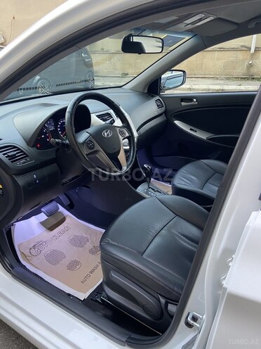 Hyundai Accent 2017, 180,888 km - 1.4 л - Bakı