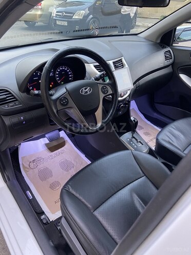 Hyundai Accent 2017, 180,888 km - 1.4 л - Bakı