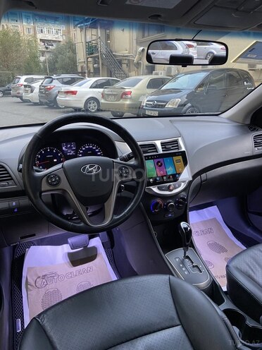 Hyundai Accent 2017, 180,888 km - 1.4 л - Bakı