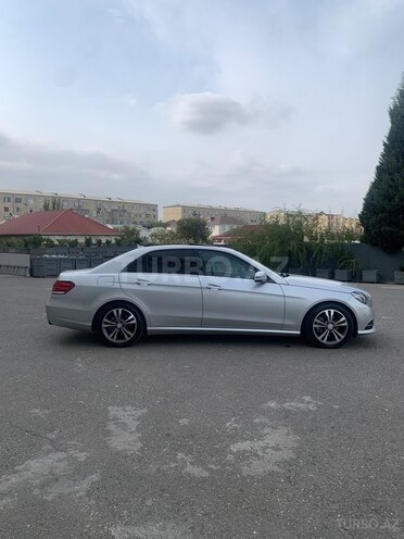Mercedes E 220 2014, 256,000 km - 2.1 л - Xırdalan