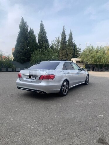 Mercedes E 220 2014, 256,000 km - 2.1 л - Xırdalan