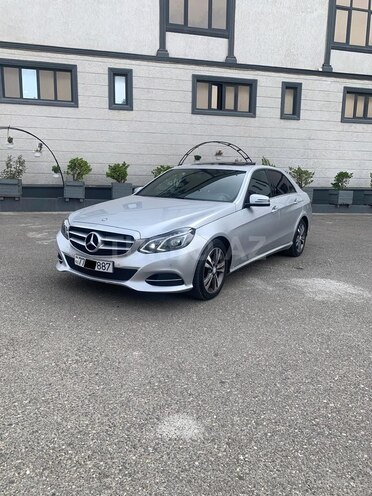 Mercedes E 220 2014, 256,000 km - 2.1 л - Xırdalan