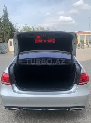 Mercedes E 220 2014, 256,000 km - 2.1 л - Xırdalan