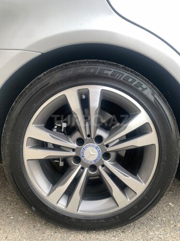 Mercedes E 220 2014, 256,000 km - 2.1 л - Xırdalan
