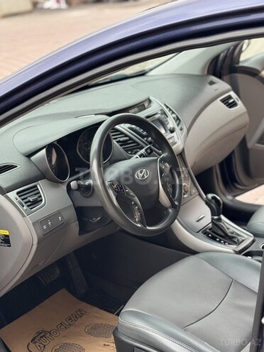 Hyundai Elantra 2014, 252,000 km - 1.8 l - Şirvan