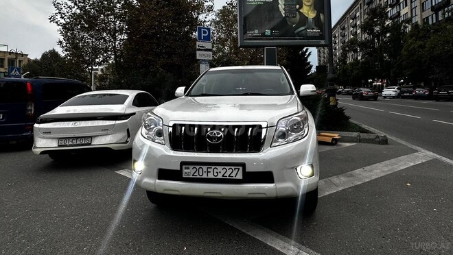 Toyota Land Cruiser Prado 2009, 210,000 km - 2.7 l - Bakı