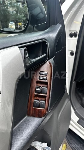 Toyota Land Cruiser Prado 2009, 210,000 km - 2.7 l - Bakı