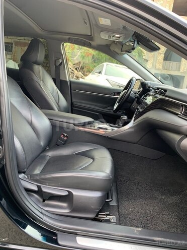 Toyota Camry 2020, 140,700 km - 2.5 л - Bakı