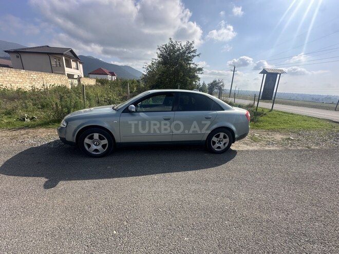 Audi A4 2003, 350,000 km - 1.8 l - Oğuz